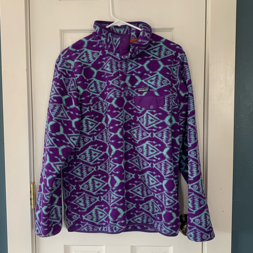 Patagonia Women’s M Snap-T Synchilla fleece pullover, purple & teal fish pattern
